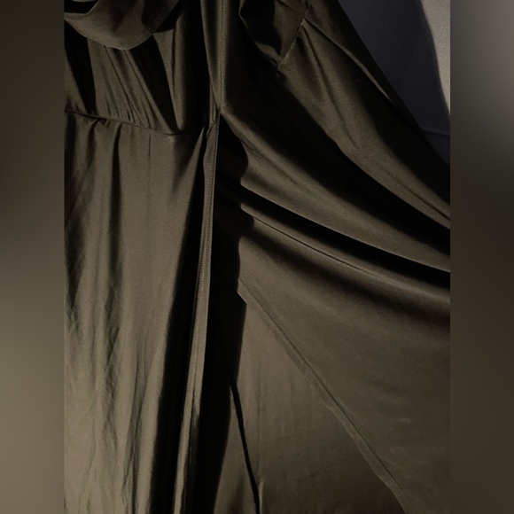 Long black dress - Picture 6 of 7